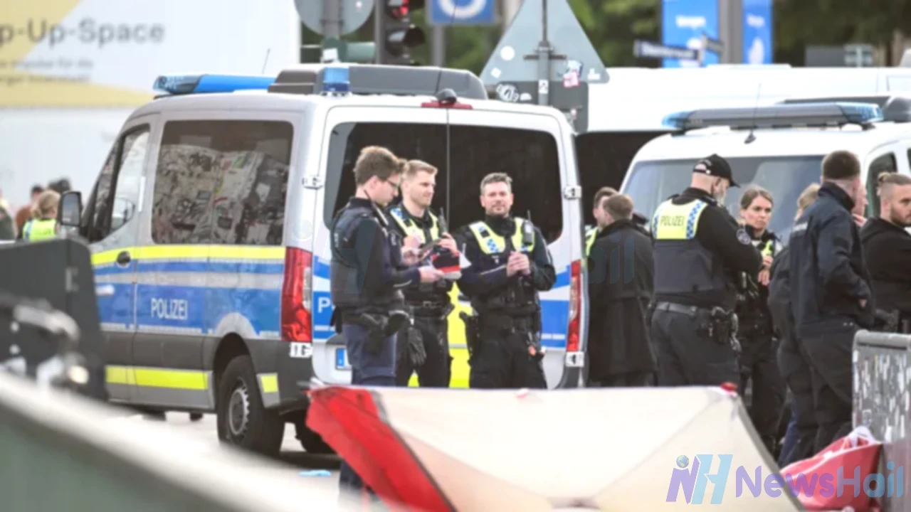 Knife Attack at Hamburg Train Station Leaves 12 Injured, Suspect Arrested